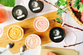 【リニューアル！】6品種の桃の食べ比べジェラート
