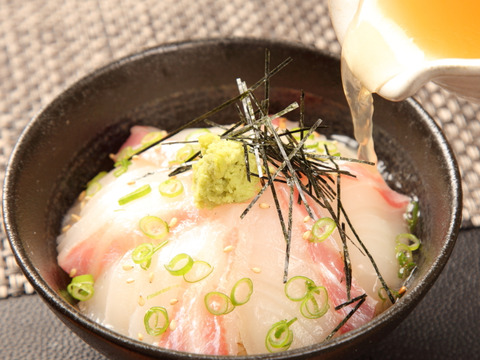 【夏ギフト】【お中元熨斗付き】　熨斗対応可 沼津産マダイの煮付け＆ごま茶漬け＆ひもの　それぞれ６個入り